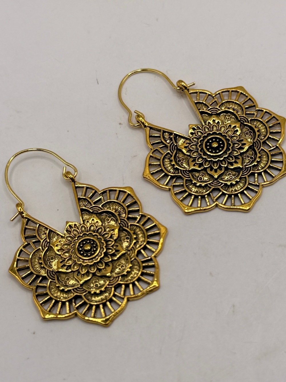 Gold Floral Filigree Drop Earrings - Women Jewelry